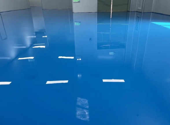 选择环氧地坪漆需要考虑哪四个因素