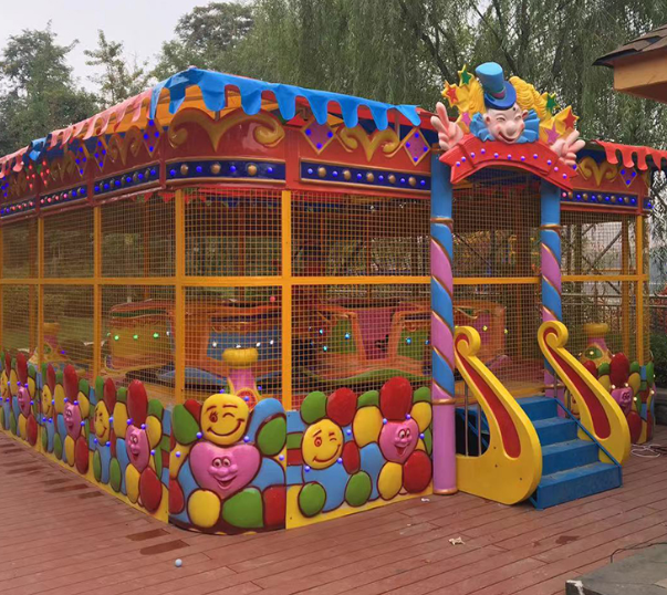欢乐喷球车